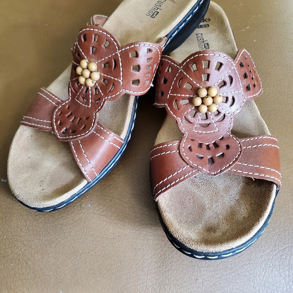 Womens clarks brown leather slides sz. 8